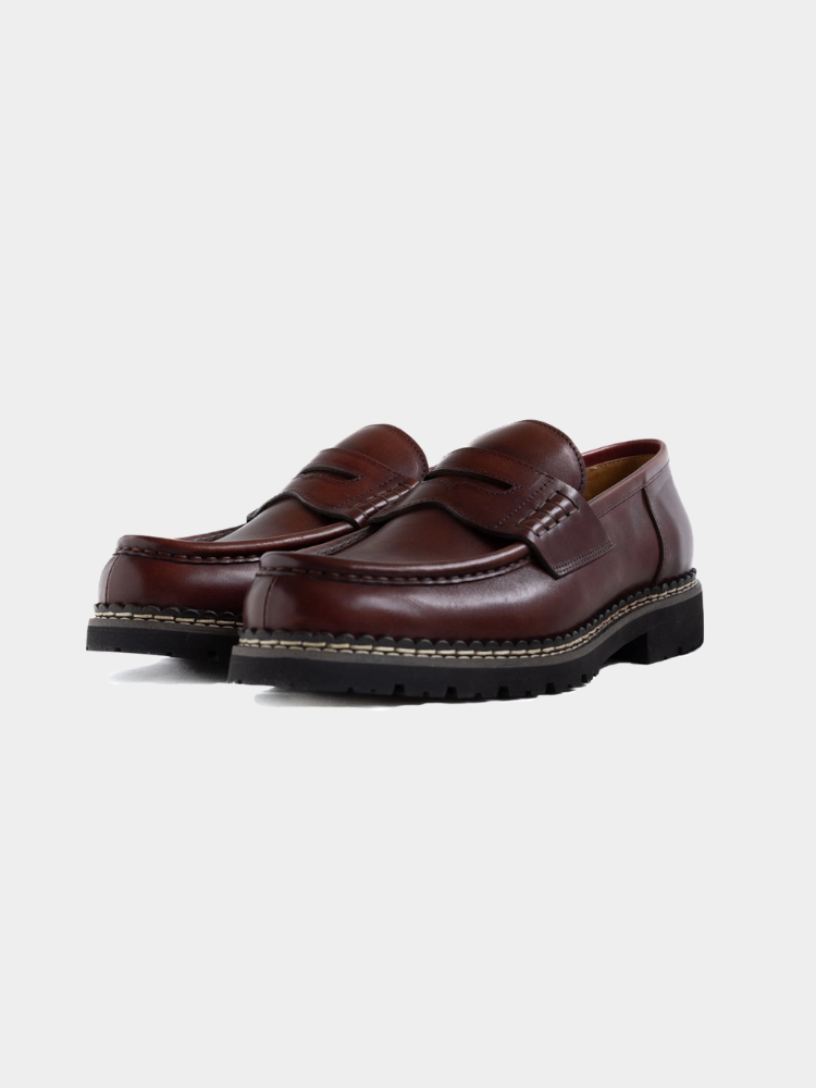 Mercer Society Atlas Loafer in rust leather, EU38/UK5.5/US6, showing classic slip-on design and textured leather finish.